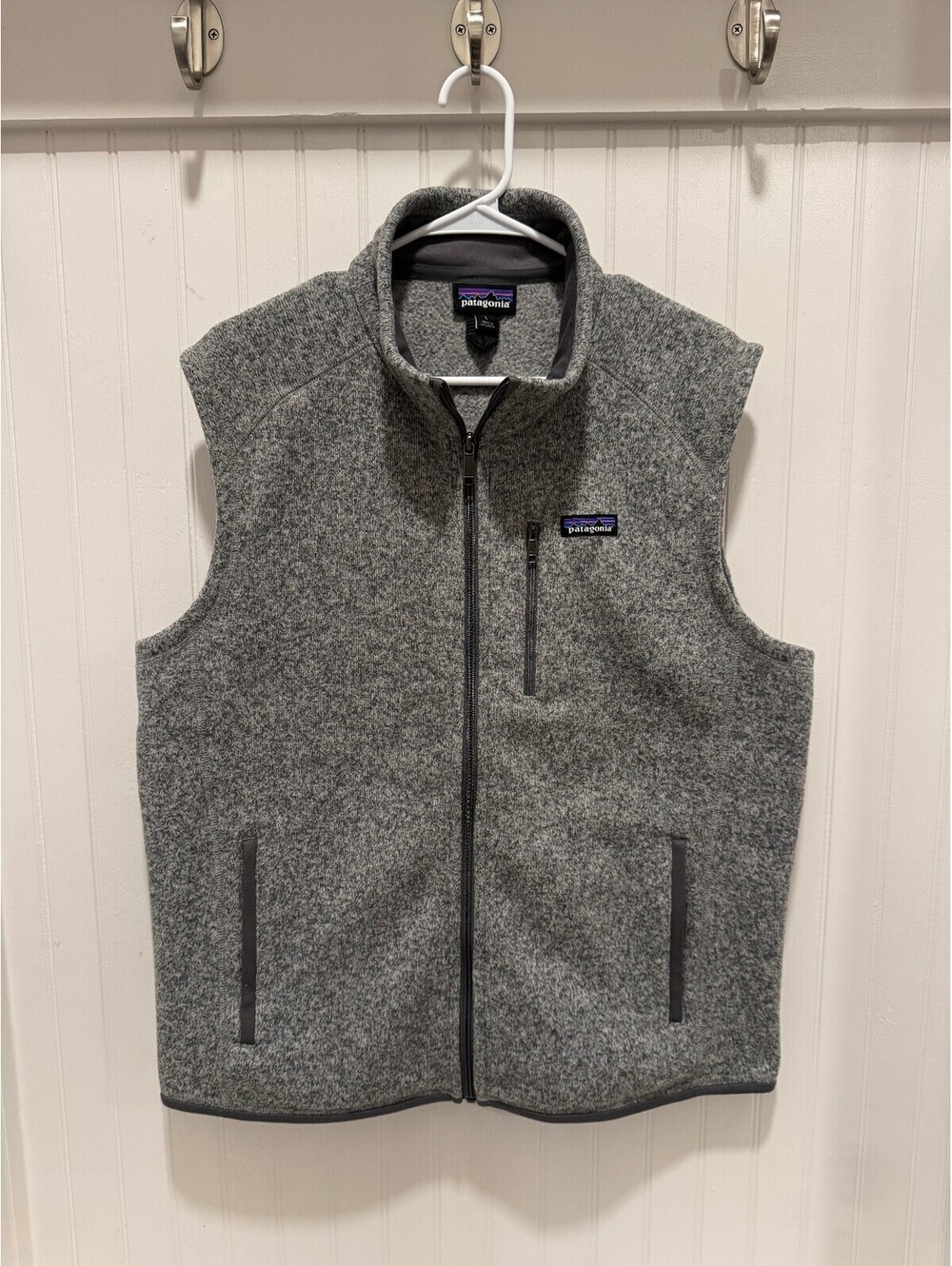 Patagonia Men's Gray Fleece Vest Size L with Zip Pockets Finance Bro Special
